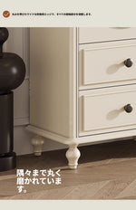 チェリー材とパイン製の美しいディスプレイキャビネット | ガラス扉付きで収納力抜群 | シンプルで上品なデザイン hl-4884