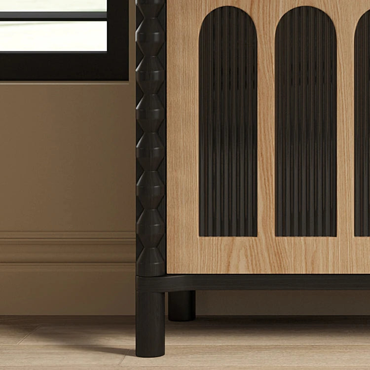 アッシュ材とガラスの高級キャビネット|モダンデザインで魅了する多層収納家具 hld-4483