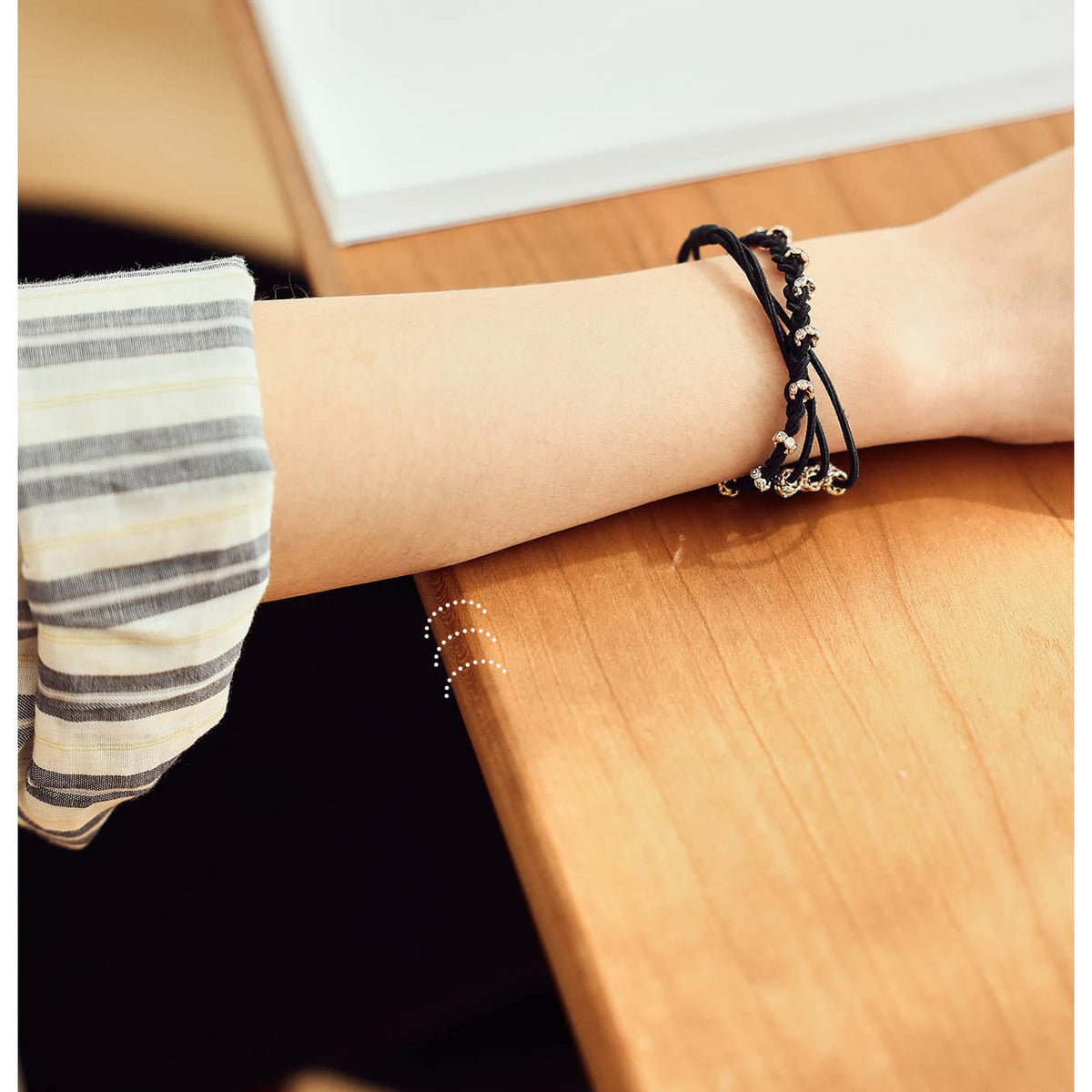 チェリー材使用テーブル|高級感ある北欧風デザイン hldmz-703