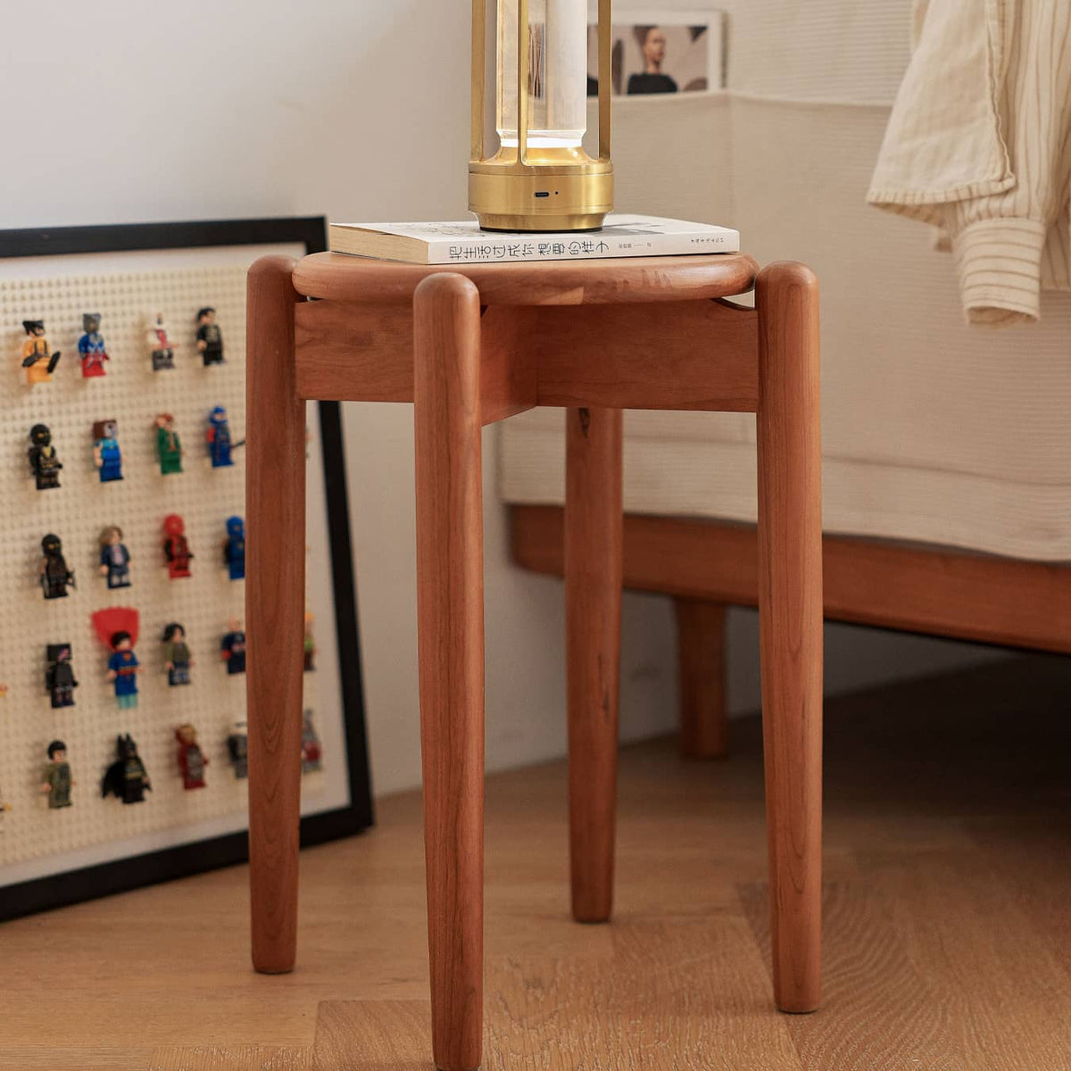 チェリー材スツール | 高級感溢れるデザインスツール hldmz-724