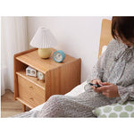 チェリー材と銅製の高級ナイトテーブル|エレガントなデザインでお部屋を格上げ hldmz-735