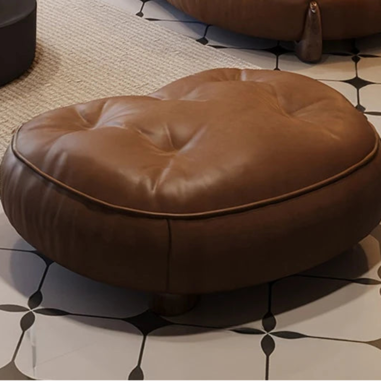 モダンなパイン素材のソファー|ホワイトグースダウン&合皮使用 | 快適なシリコンフィルクッション付き hly-3033