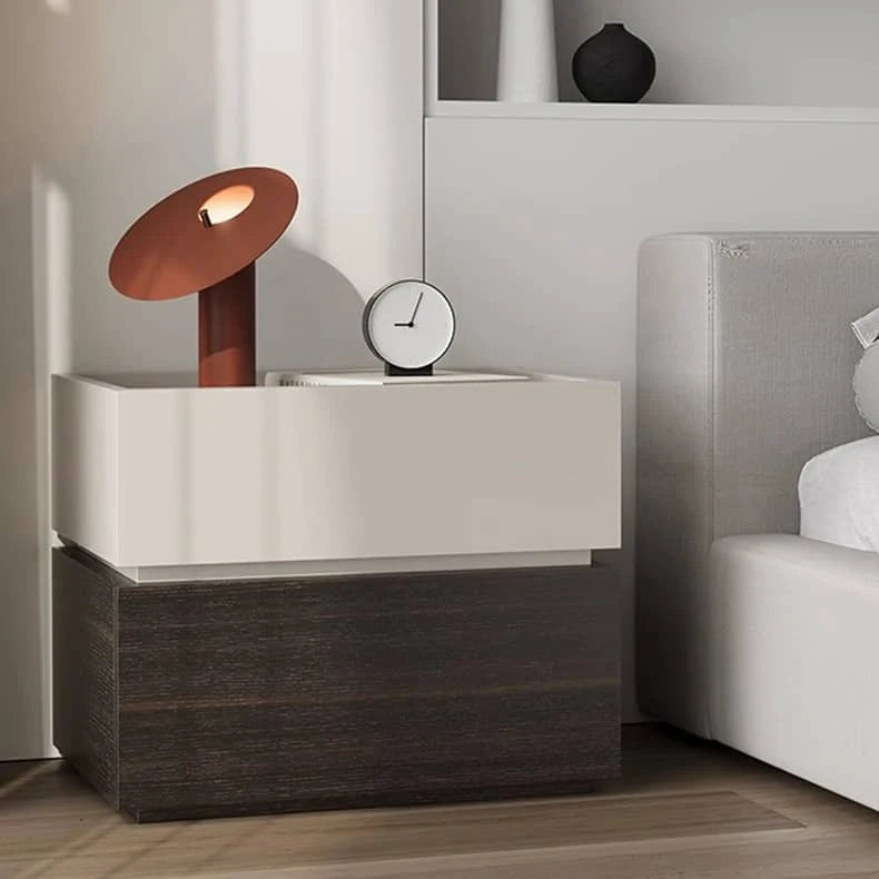 エレガントなデザインの多層板製ナイトテーブル|モダンなベッドサイド収納 hmq-1925