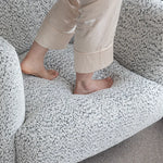 ラグジュアリーなシェニール素材のパインチェア - モダンな快適空間を演出 hms-4056