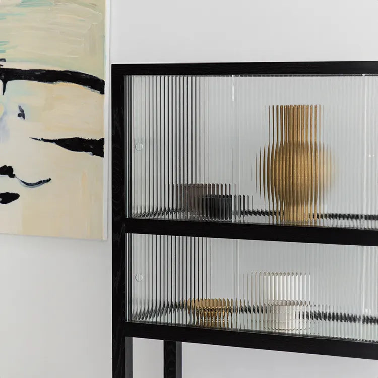 アッシュ材と強化ガラスのスタイリッシュキャビネット|モダンなインテリアに最適 hms-4060