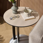 モダンデザイン センターテーブル 合成皮革 & ステンレス製 おしゃれなリビングテーブル hmx-5092