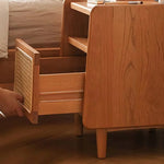 アッシュ材とケヤキのスタイリッシュナイトテーブル - ガラス&ラタンの魅力的デザイン hns-4120