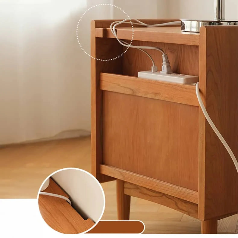 アッシュ材とケヤキのスタイリッシュナイトテーブル - ガラス&ラタンの魅力的デザイン hns-4120