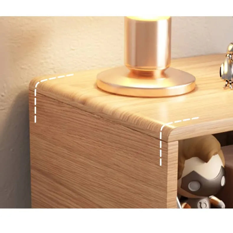 ロボット風の可愛いフォルムが目を引く、木目調×カラーブロックのキャビネット|リビングや寝室に馴染む収納力抜群の一台 hns-4123