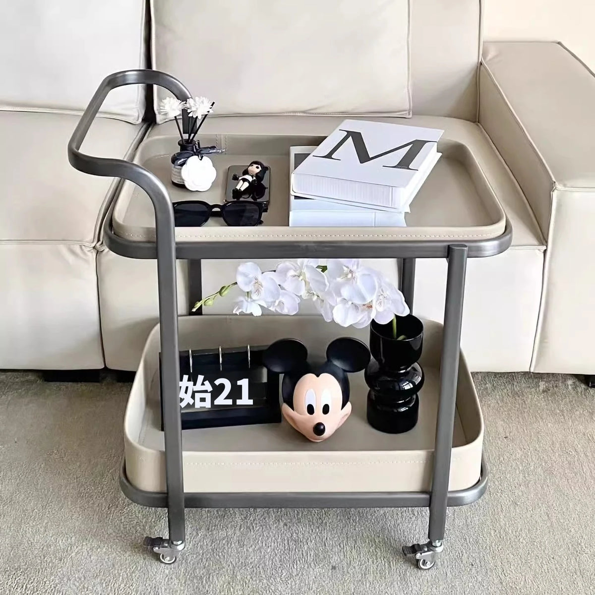 ステンレス製合成皮革センターテーブル|おしゃれで機能的なリビング家具|モダンデザインのキャスターテーブル hqy-5201