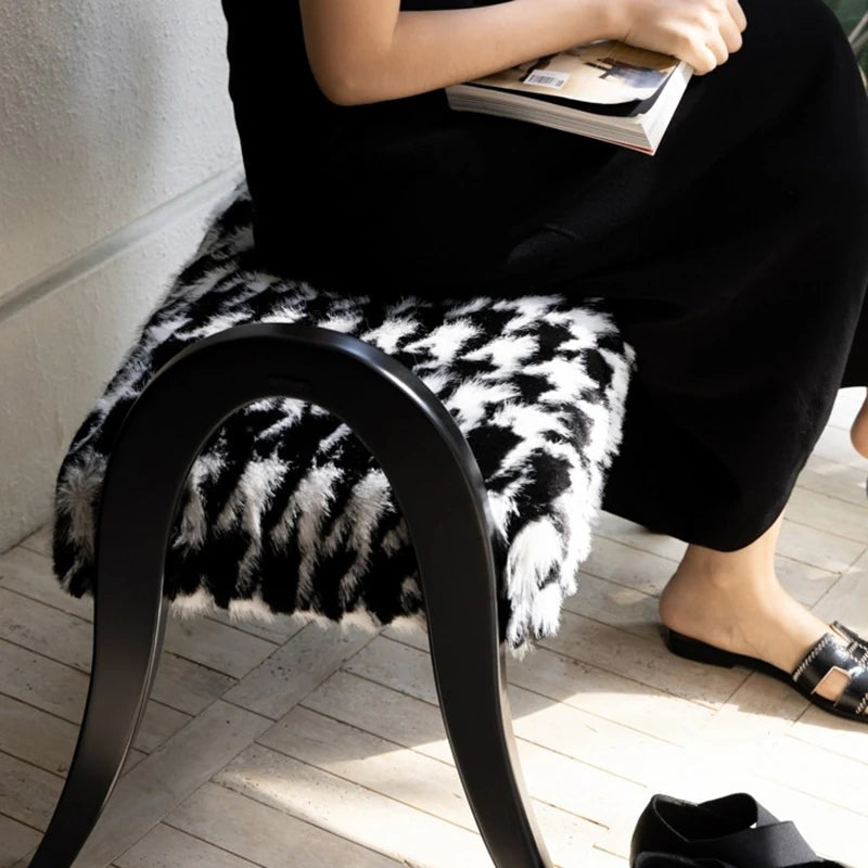 アッシュ材スツール|スタイリッシュな座り心地とモダンデザインでリラックスタイムを演出 hrn-5252