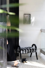 アッシュ材スツール|スタイリッシュな座り心地とモダンデザインでリラックスタイムを演出 hrn-5252