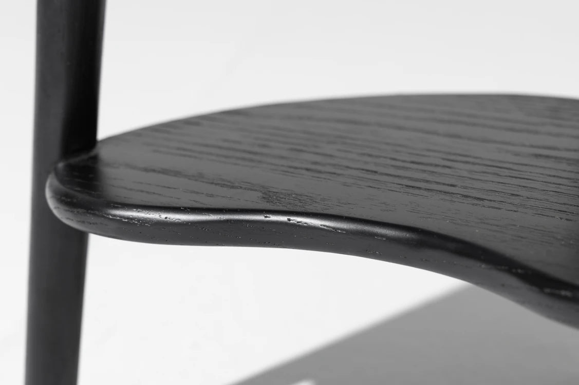 アッシュ材のセンターテーブル - モダンな雲型デザイン、収納付きでインテリアを引き立てる家具 hrn-5253