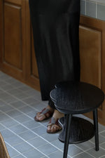 アッシュ材のセンターテーブル - モダンな雲型デザイン、収納付きでインテリアを引き立てる家具 hrn-5253