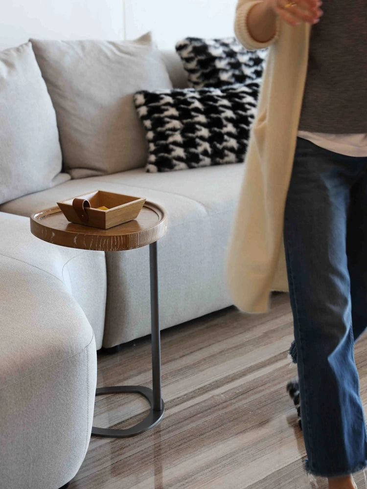 アッシュ材とスチール製のスタイリッシュセンターテーブル - モダンなリビングにぴったり! hrn-5255