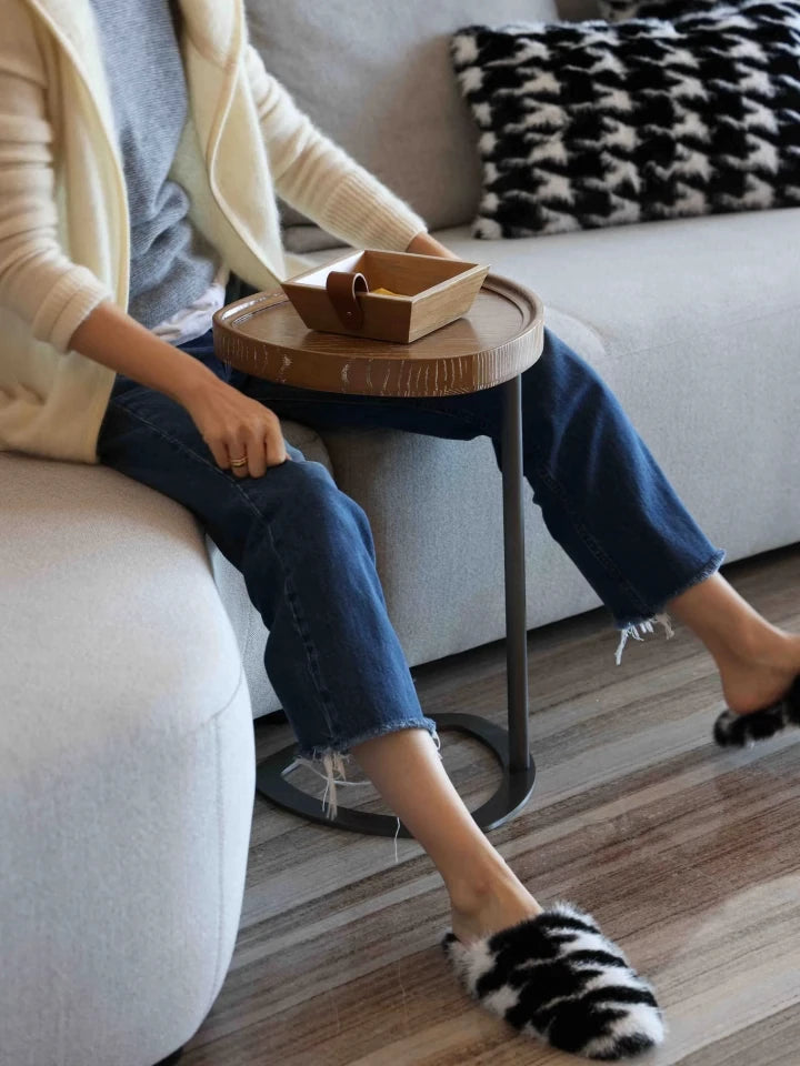 アッシュ材とスチール製のスタイリッシュセンターテーブル - モダンなリビングにぴったり! hrn-5255