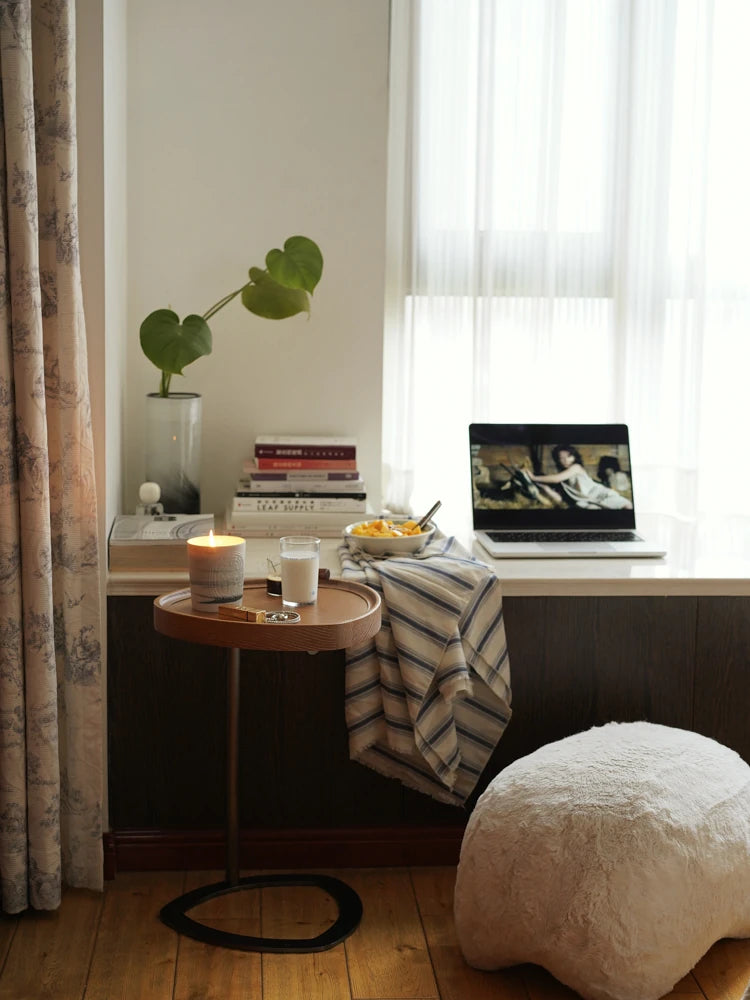 アッシュ材とスチール製のスタイリッシュセンターテーブル - モダンなリビングにぴったり! hrn-5255