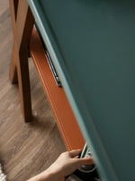 アッシュ材多層板製 シックな合成皮革テーブル - スタイリッシュなインテリアに最適なアイテム hrn-5260