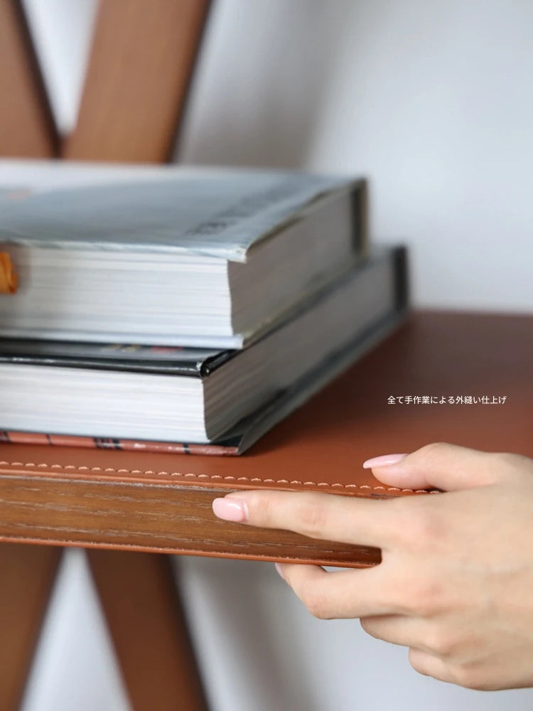 アッシュ材多層板製 シックな合成皮革テーブル - スタイリッシュなインテリアに最適なアイテム hrn-5260