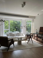 アッシュ材多層板製 シックな合成皮革テーブル - スタイリッシュなインテリアに最適なアイテム hrn-5260