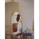 ケヤキガラスの洗練されたアンティークスタイルミラー - 美しいインテリアのアクセントに最適! hrn-5261