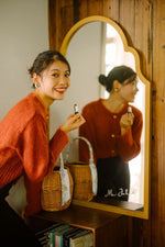 ケヤキガラスの洗練されたアンティークスタイルミラー - 美しいインテリアのアクセントに最適! hrn-5261