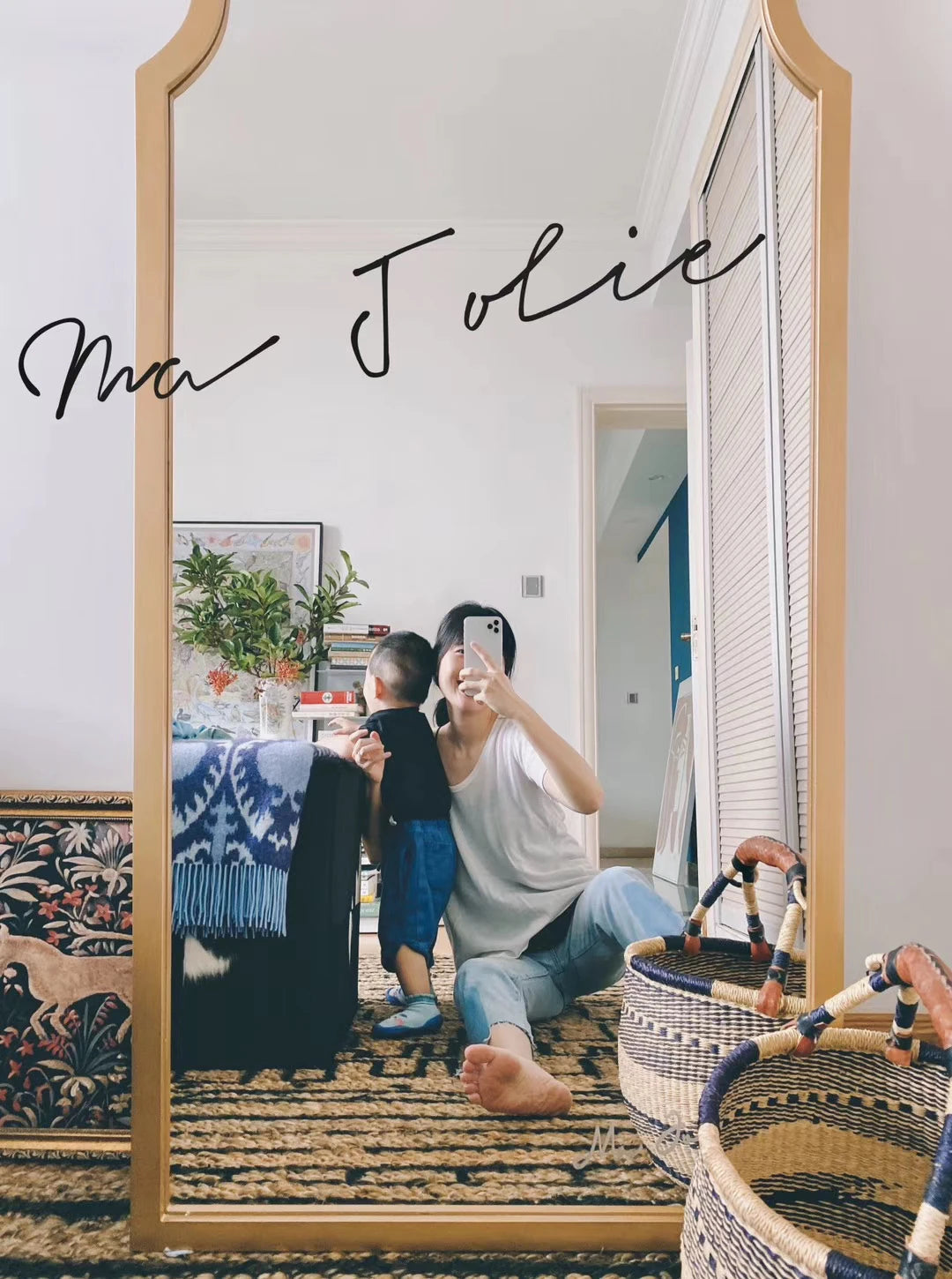 ケヤキガラスの洗練されたアンティークスタイルミラー - 美しいインテリアのアクセントに最適! hrn-5261