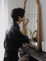 ケヤキガラスの洗練されたアンティークスタイルミラー - 美しいインテリアのアクセントに最適! hrn-5261