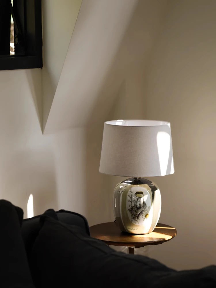 パイン材使用!ダウンとシリコンフィルの極上チェア - 快適さを追求したおしゃれなデザイン hrn-5264