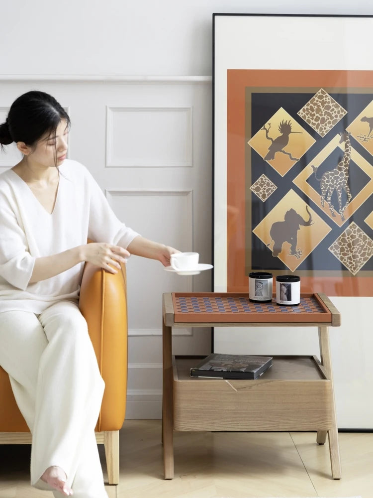 ナイトテーブル ニレ材製 おしゃれな合成皮革トレイ付き デザイン性抜群の収納家具 hrn-5265