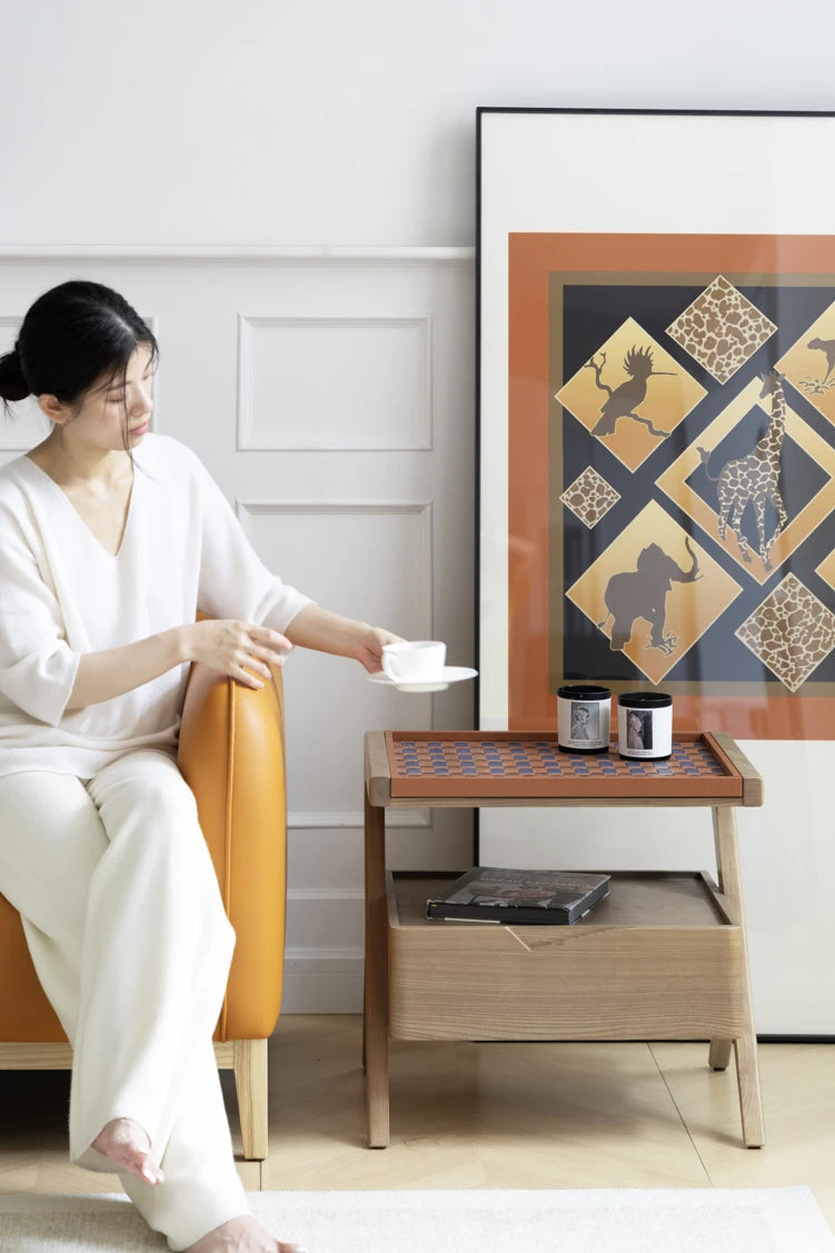 ナイトテーブル ニレ材製 おしゃれな合成皮革トレイ付き デザイン性抜群の収納家具 hrn-5265