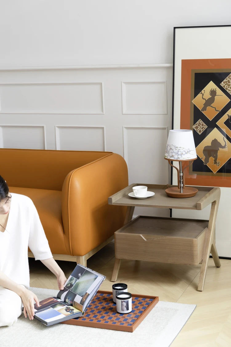 ナイトテーブル ニレ材製 おしゃれな合成皮革トレイ付き デザイン性抜群の収納家具 hrn-5265