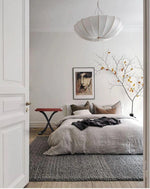 美しいカバノキ製センターテーブル - シックなデザインと優雅な花柄でリビングを彩る hrn-5266