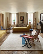 美しいカバノキ製センターテーブル - シックなデザインと優雅な花柄でリビングを彩る hrn-5266