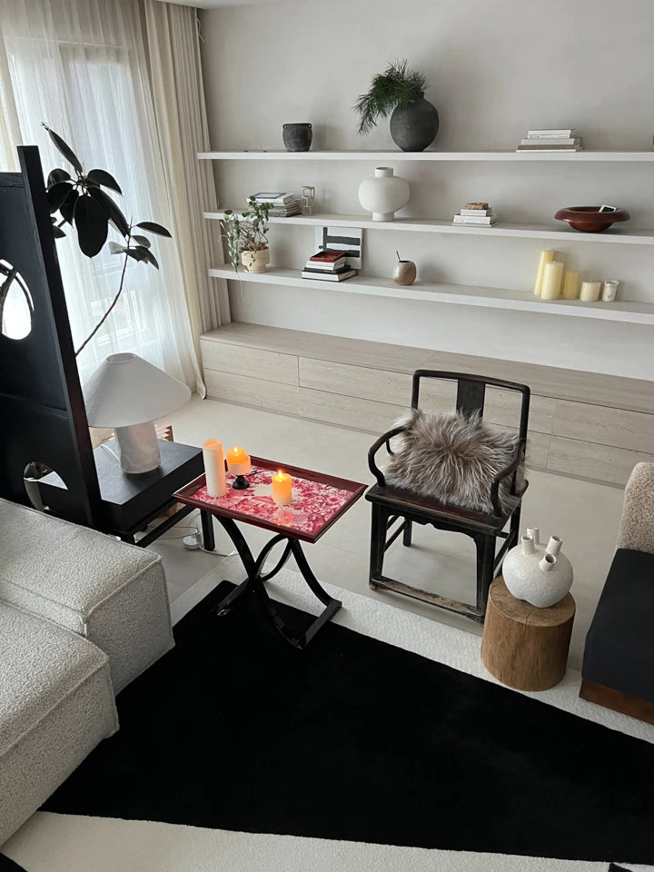 美しいカバノキ製センターテーブル - シックなデザインと優雅な花柄でリビングを彩る hrn-5266