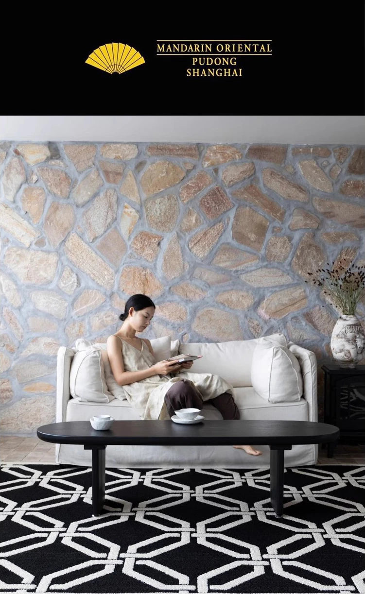 美しいカバノキ製センターテーブル - シックなデザインと優雅な花柄でリビングを彩る hrn-5266