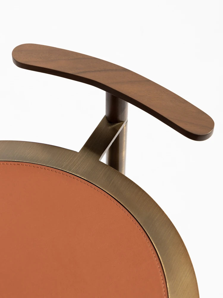 おしゃれなPUレザーとステンレス製センターテーブル|ウォールナットデザインでインテリアをアップデート! hrn-5267