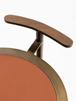 おしゃれなPUレザーとステンレス製センターテーブル|ウォールナットデザインでインテリアをアップデート! hrn-5267