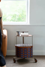 おしゃれなPUレザーとステンレス製センターテーブル|ウォールナットデザインでインテリアをアップデート! hrn-5267