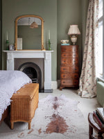 おしゃれなPUレザーとステンレス製センターテーブル|ウォールナットデザインでインテリアをアップデート! hrn-5267