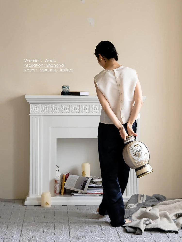 蝶型デザインのガラスミラー | 無垢材フレームのハンドカット仕上げ | おしゃれなインテリアに最適 hrn-5268