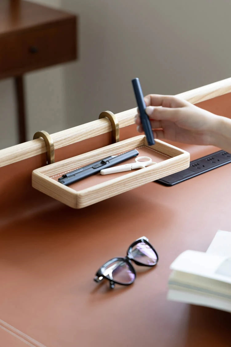 アッシュ材使用のおしゃれな合成皮革チェア - 高品質・デザイン重視の快適な座り心地 hrn-5270