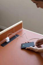 アッシュ材使用のおしゃれな合成皮革チェア - 高品質・デザイン重視の快適な座り心地 hrn-5270