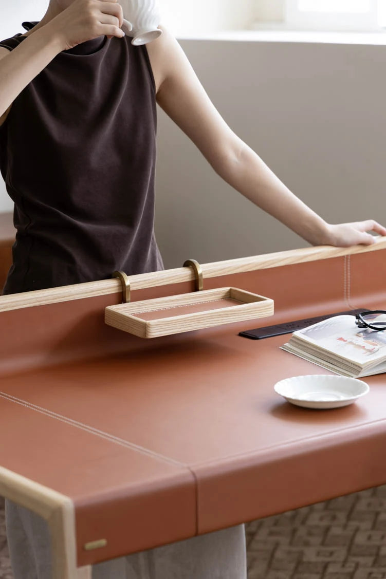 アッシュ材使用のおしゃれな合成皮革チェア - 高品質・デザイン重視の快適な座り心地 hrn-5270