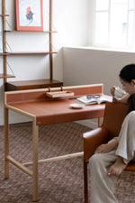 アッシュ材使用のおしゃれな合成皮革チェア - 高品質・デザイン重視の快適な座り心地 hrn-5270