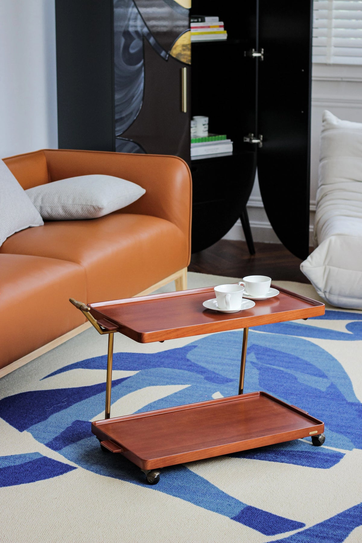 レトロな銅とオーク製カート | 中世リイシューシリーズ | おしゃれなインテリアトレイ hrn-5272