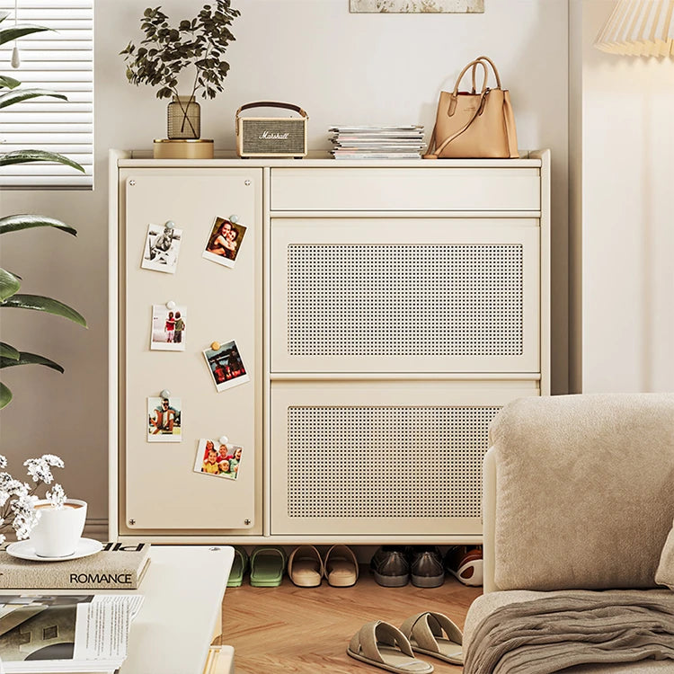 無垢材製のスタイリッシュキャビネット - 多層板仕上げで機能的な収納スペースを提供! hrvr-5082