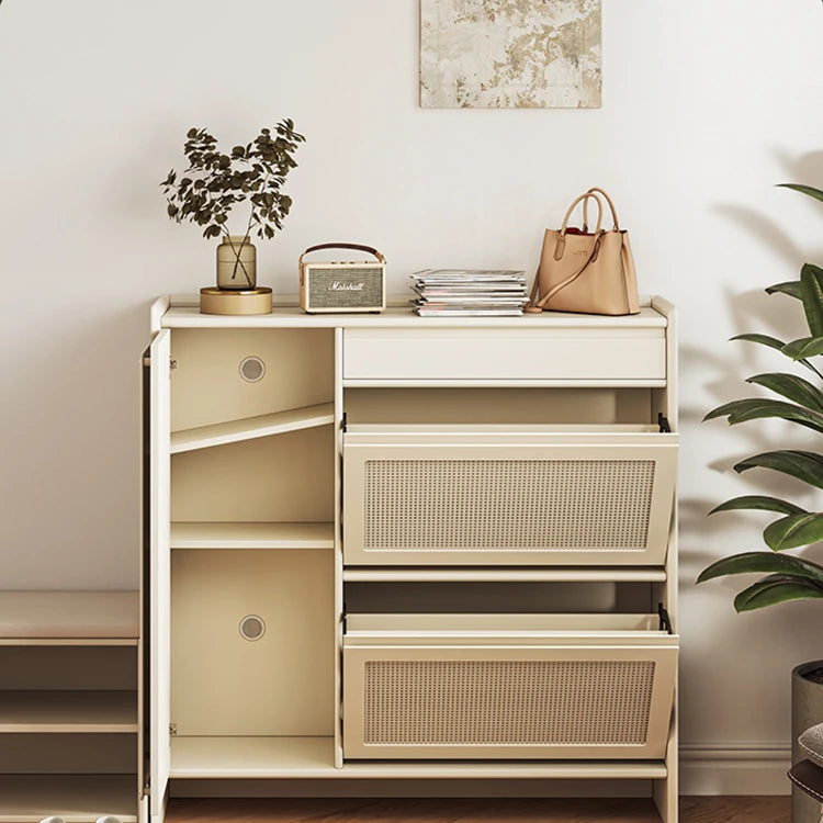 無垢材製のスタイリッシュキャビネット - 多層板仕上げで機能的な収納スペースを提供! hrvr-5082