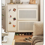 無垢材製のスタイリッシュキャビネット - 多層板仕上げで機能的な収納スペースを提供! hrvr-5082