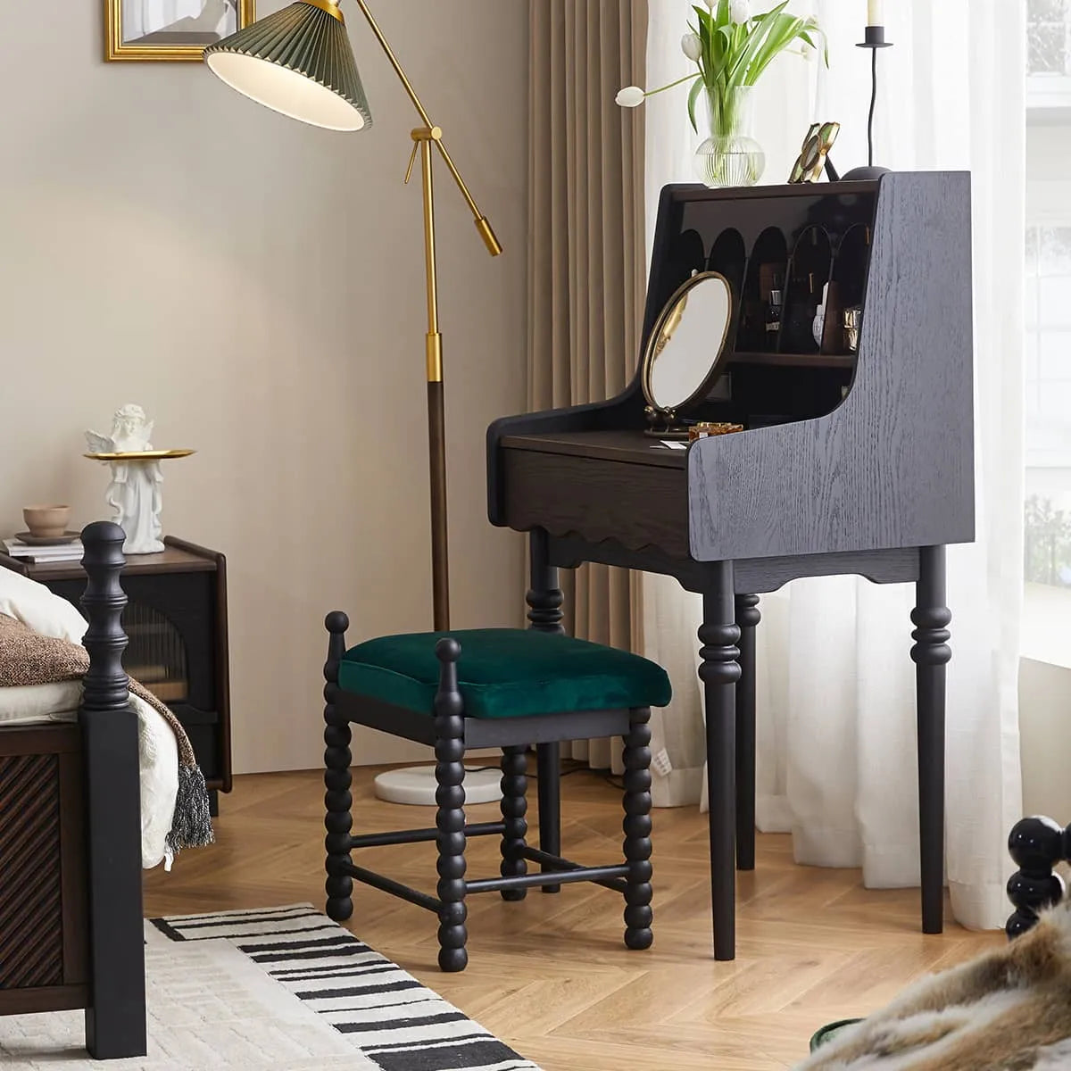 レッドオーク製ヴィンテージスツール|スタイリッシュなデザインでお部屋を彩る hsmjx-4163